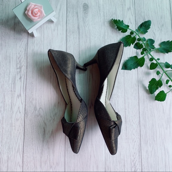 New - 1901 Barrett Bow Pump low heel - Picture 4 of 6